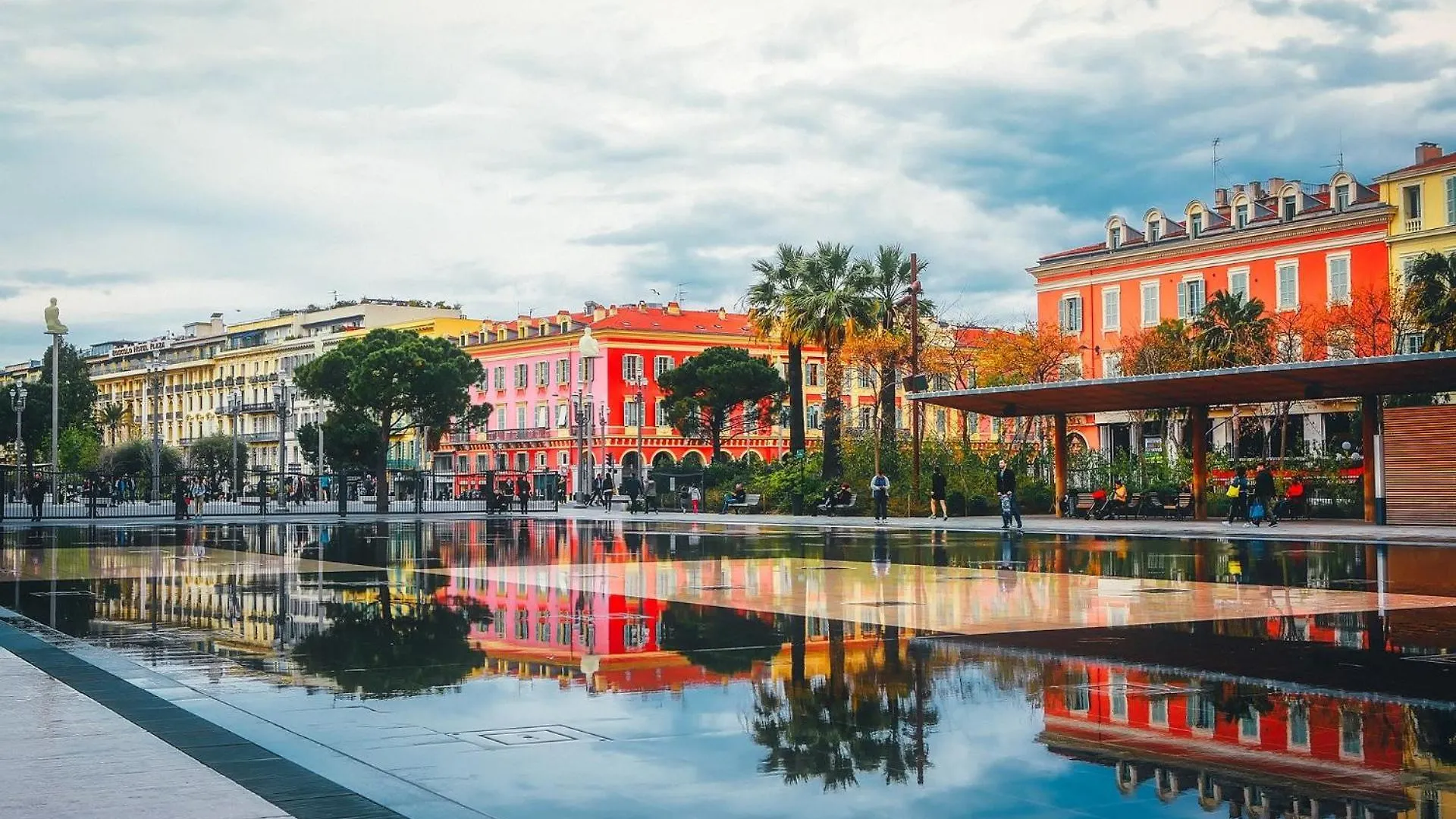 Aparthotel Riviera: Old Town Grand Apartment Near Promenade Nice