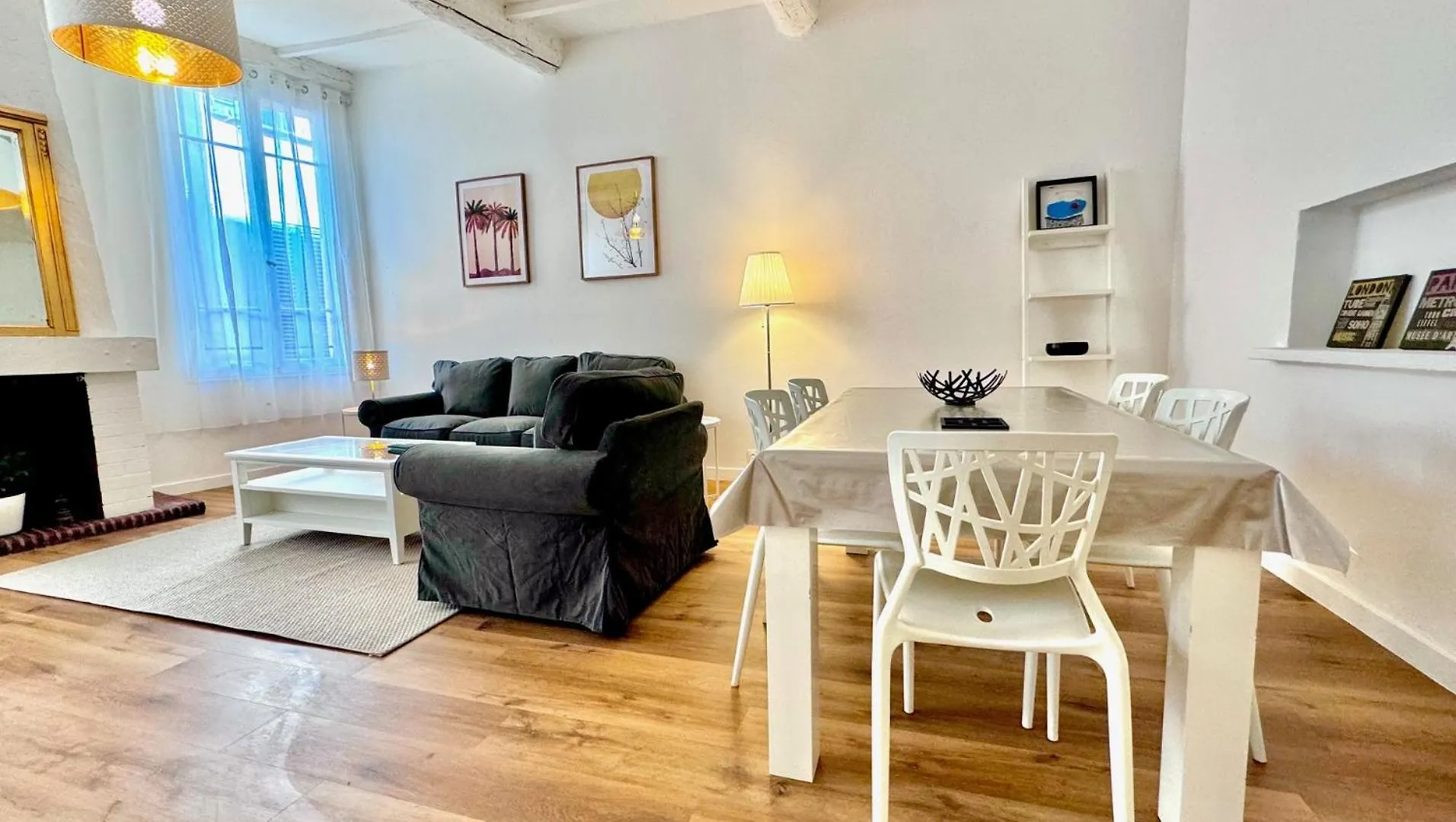 Aparthotel Riviera: Old Town Grand Apartment Near Promenade Nice